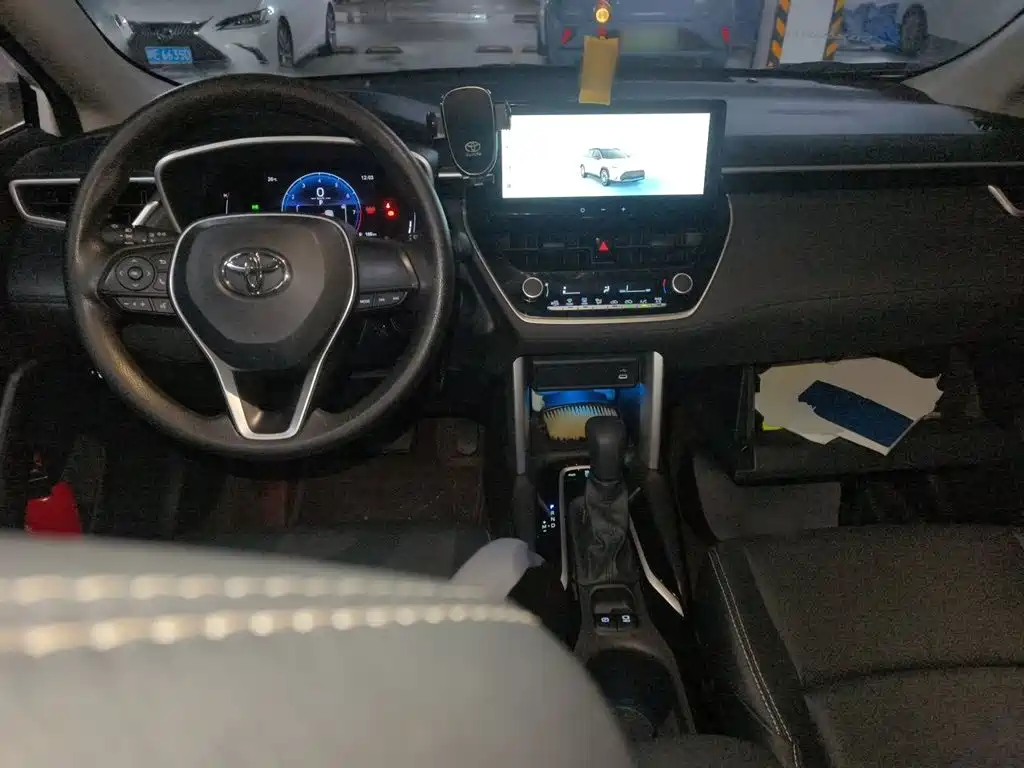 Toyota Frontlander — миниатюра 5