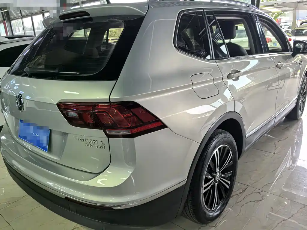 Volkswagen Tiguan L — миниатюра 6