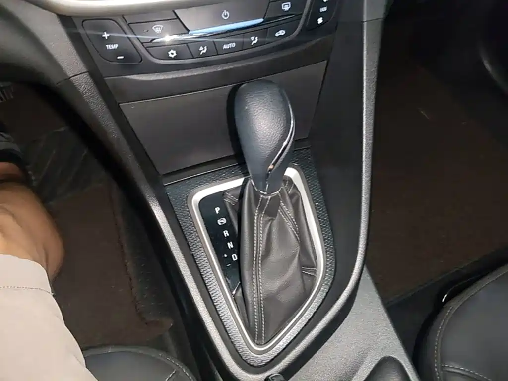 Buick Excelle — миниатюра 14