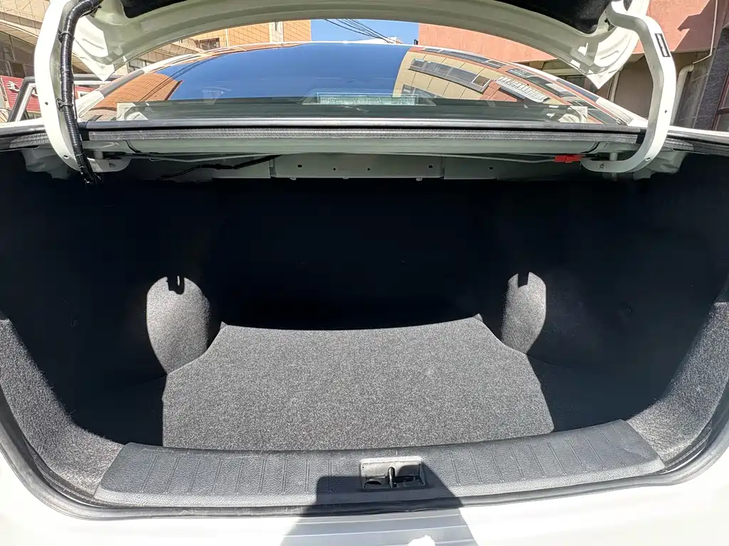Nissan Sylphy - фото 18