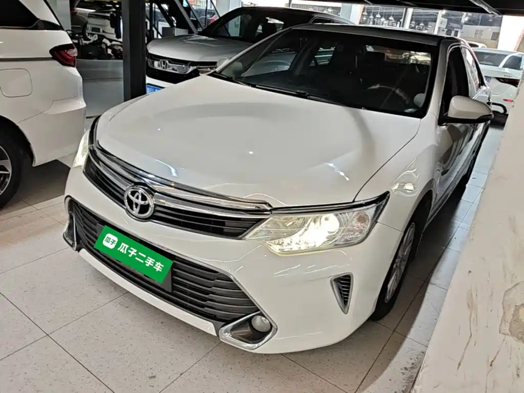 Toyota Camry — миниатюра 2