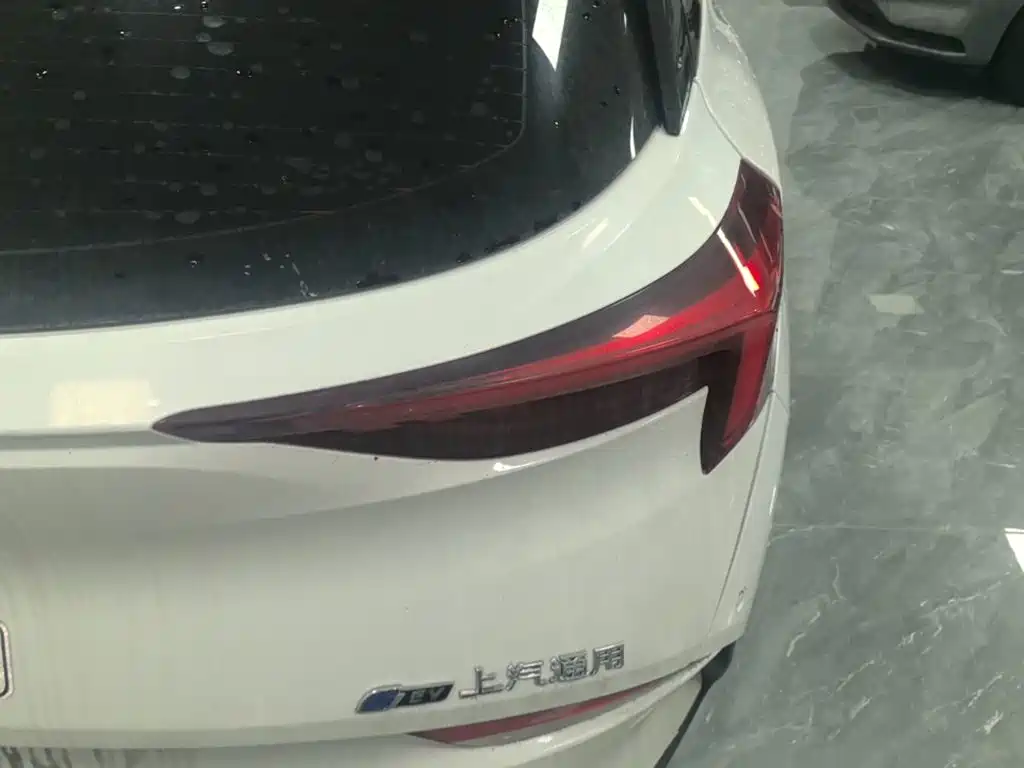 Buick Velite 6 — миниатюра 8