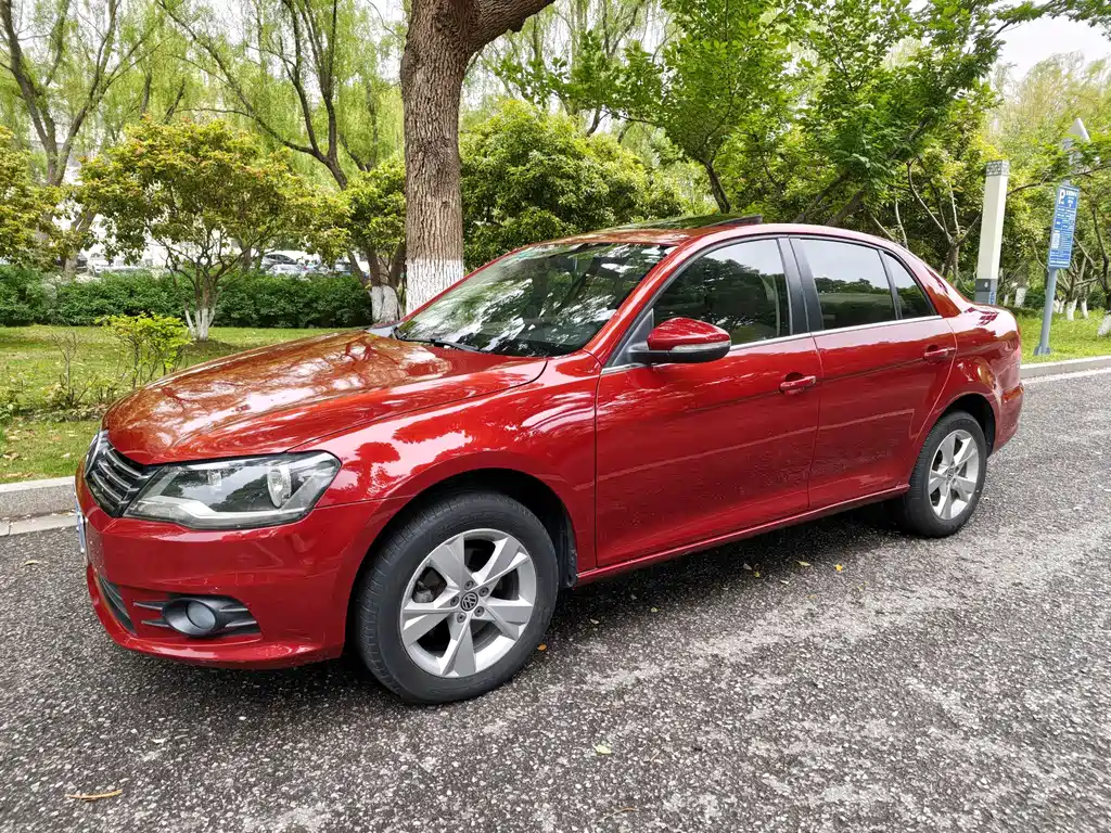 Volkswagen Bora 2014 1.6L AT Comfort