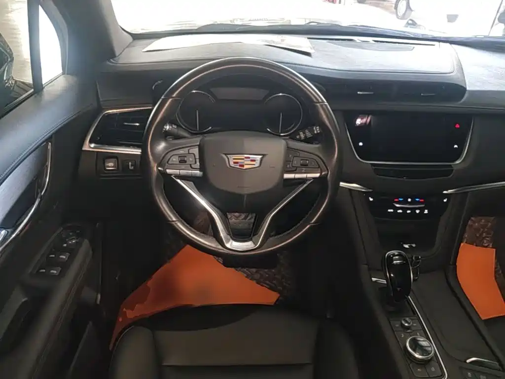 Cadillac XT6 — миниатюра 11