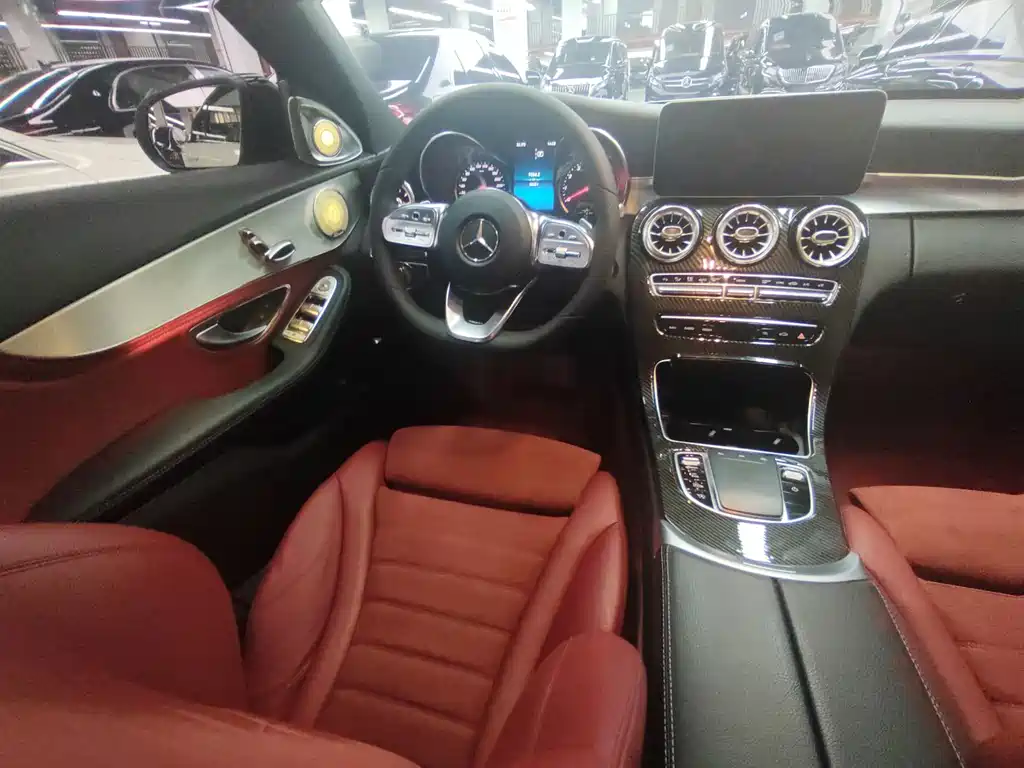 Mercedes-Benz C-Class — миниатюра 13