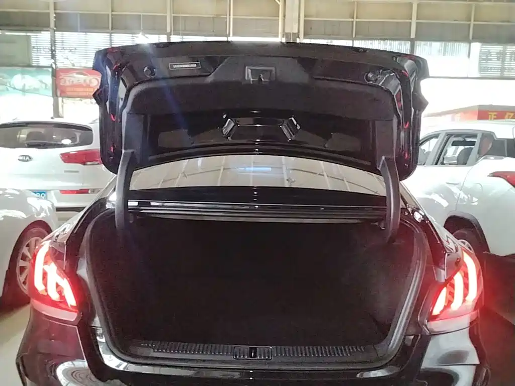 MG MG5 — миниатюра 19