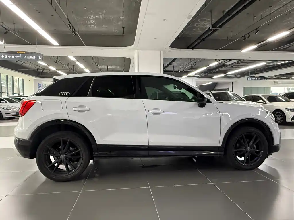 Audi Q2L — миниатюра 10