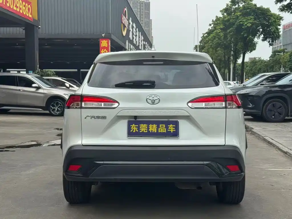 Toyota Frontlander — миниатюра 12