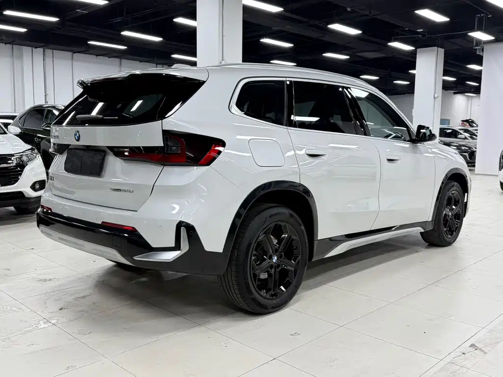 BMW X1 2023 sDrive20Li X