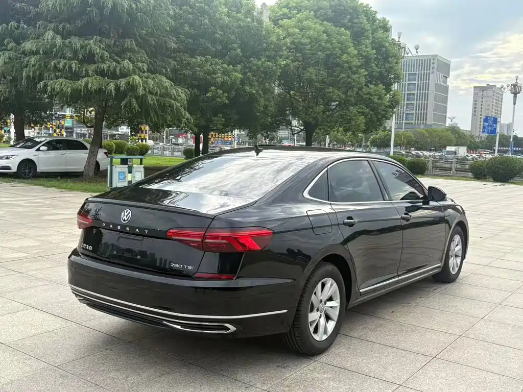Volkswagen Passat — миниатюра 7