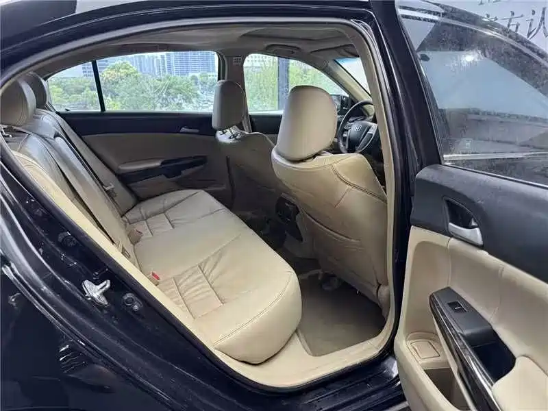 Honda Accord — миниатюра 29