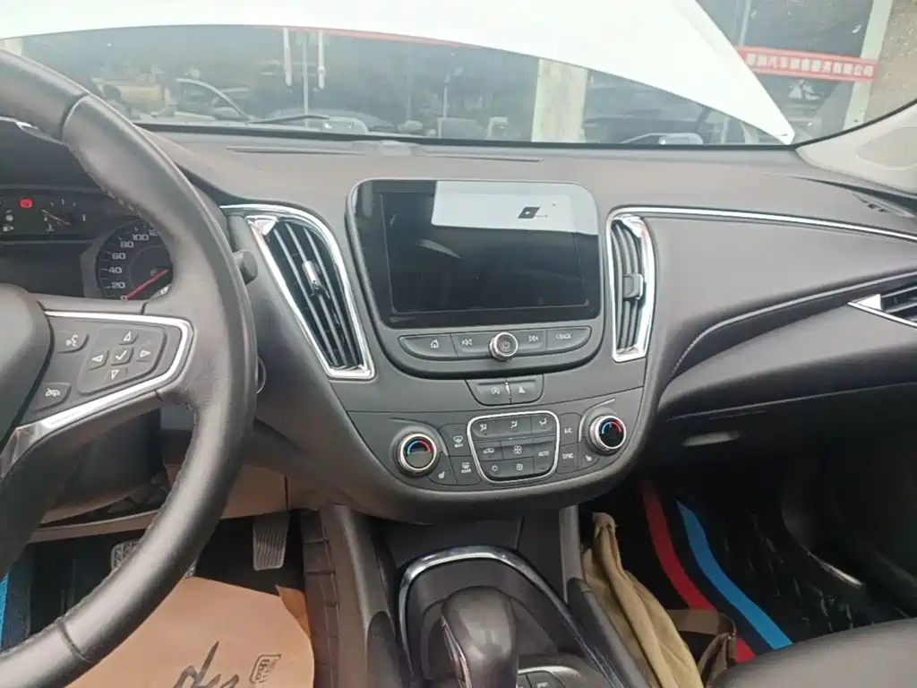 Chevrolet Malibu XL — миниатюра 13