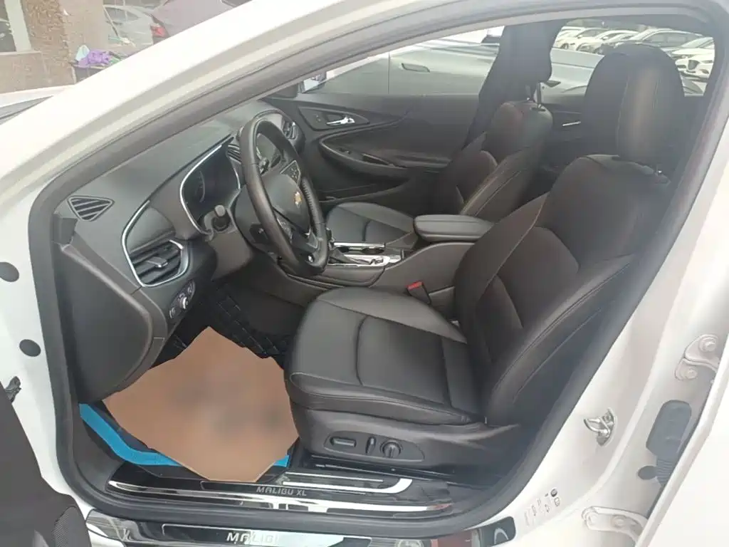 Chevrolet Malibu XL — миниатюра 15