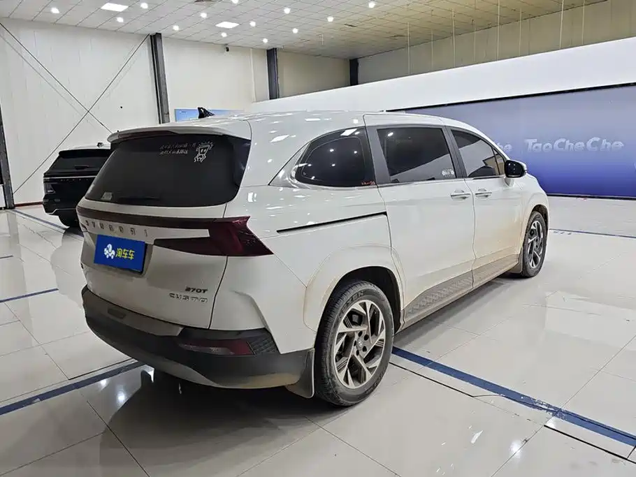 Hyundai Custo — миниатюра 3