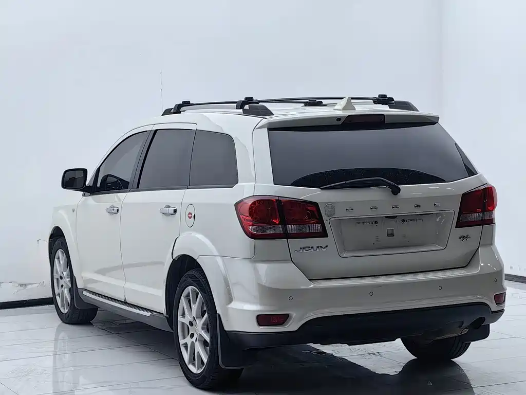 Dodge Journey — миниатюра 12