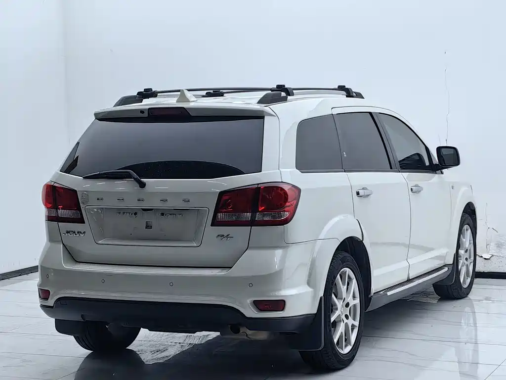 Dodge Journey — миниатюра 14