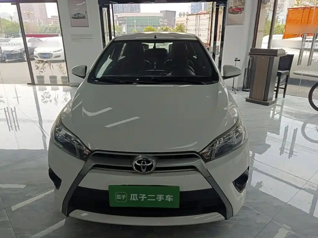 Toyota Yaris L — миниатюра 3