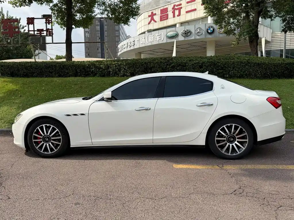 Maserati Ghibli — миниатюра 3