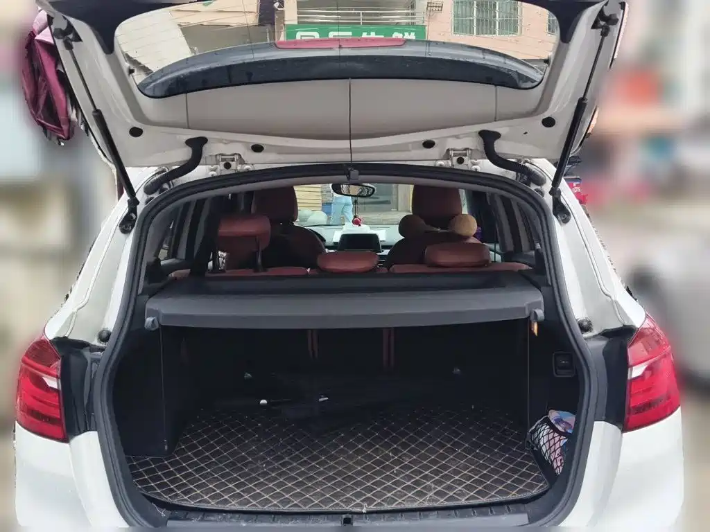 BMW 2 Series Active Tourer — миниатюра 20