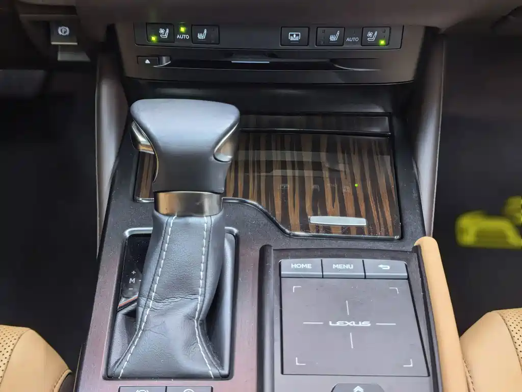 Lexus ES — миниатюра 32