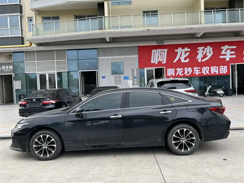 Toyota Avalon — миниатюра 3