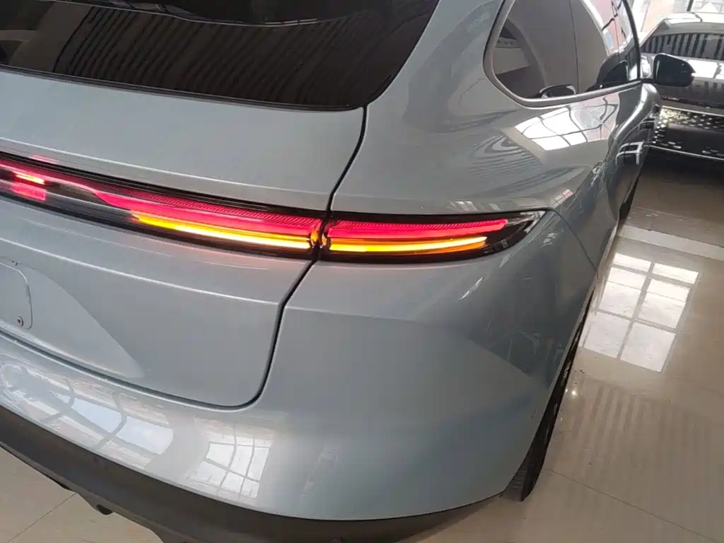 NIO ET5T — миниатюра 8
