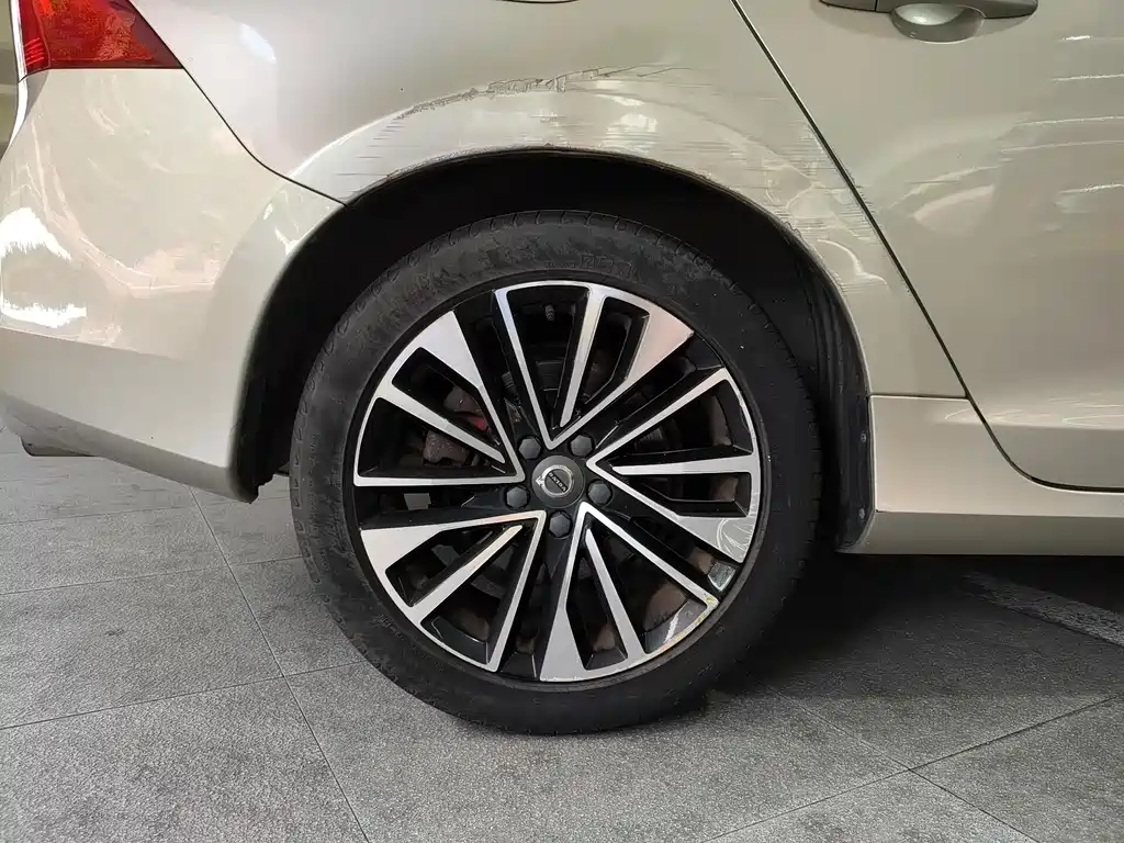 Volvo S60 — миниатюра 17