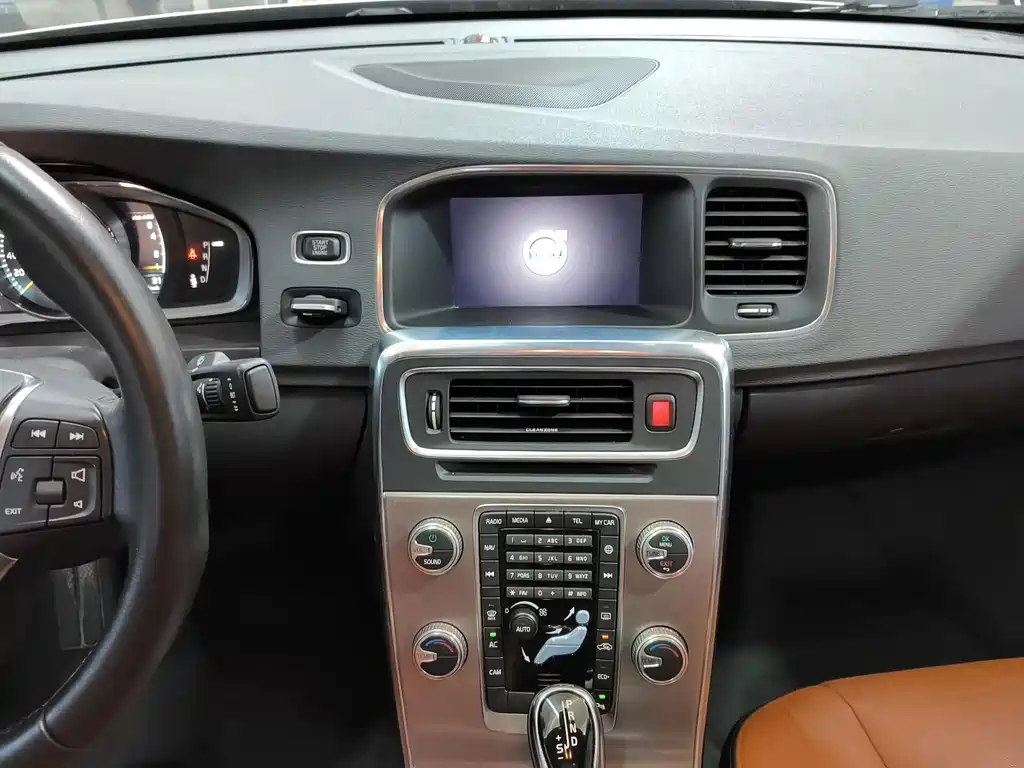 Volvo S60 — миниатюра 13