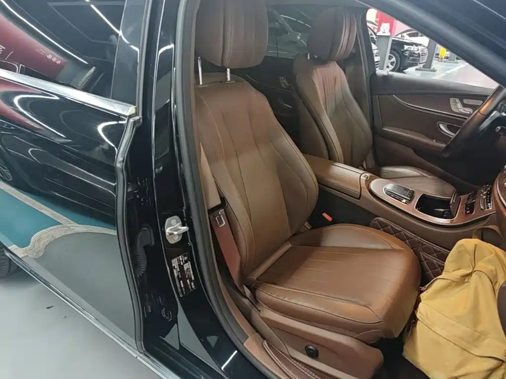 Mercedes-Benz E-Class — миниатюра 25