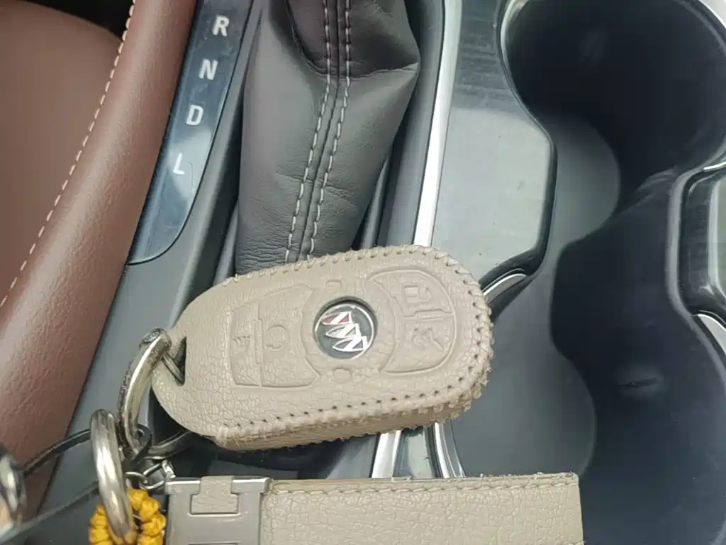 Buick Envision Plus — миниатюра 9