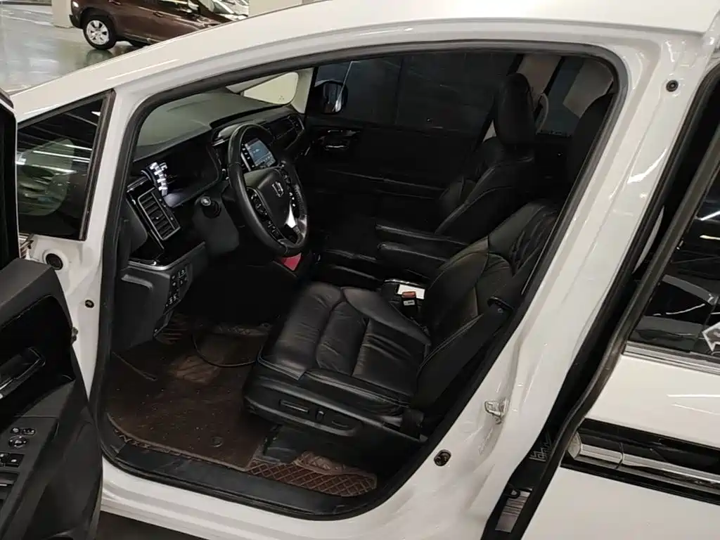 Honda Elysion — миниатюра 15