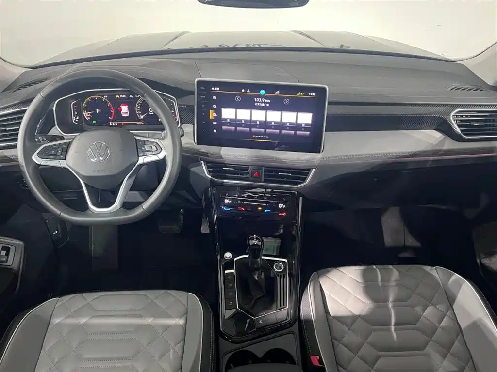 Volkswagen Tayron 2023 330TSI Luxury Plus