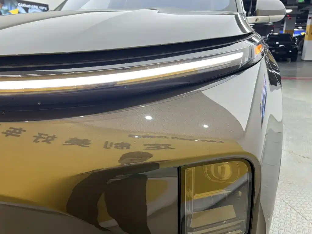 Li Auto Li L8 — миниатюра 9