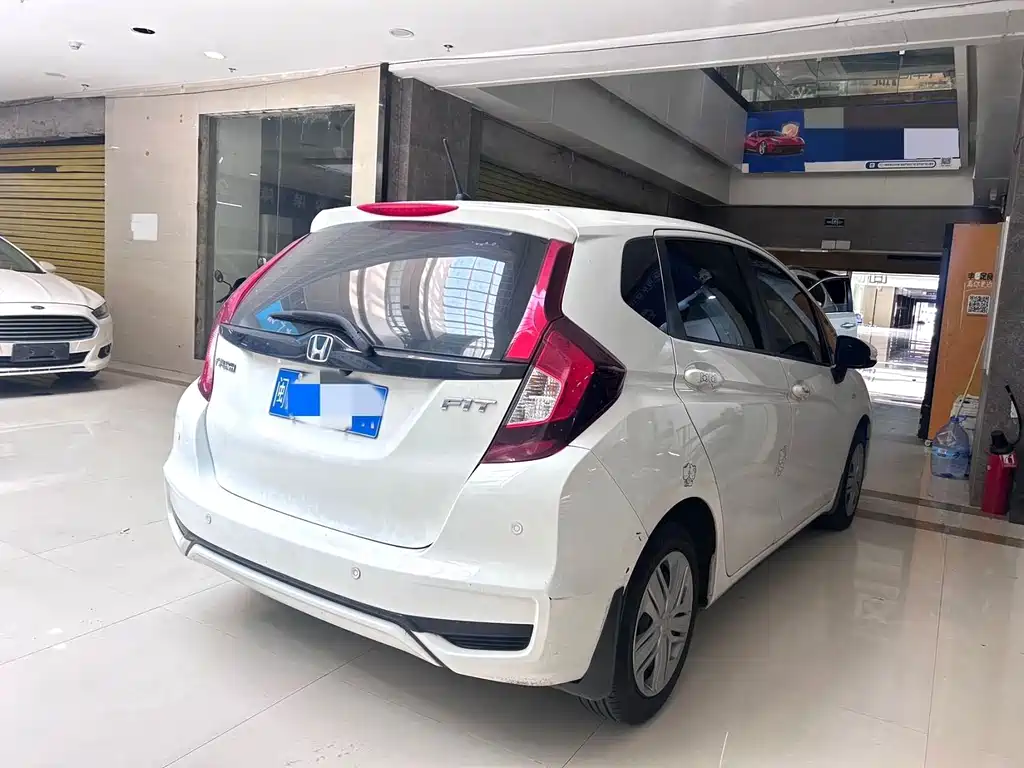 Honda Fit — миниатюра 2