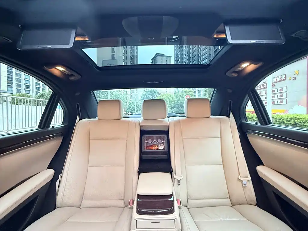 Mercedes-Benz S-Class — миниатюра 20