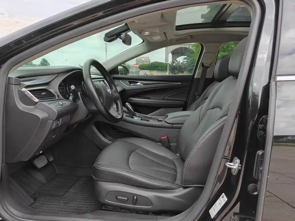 Buick LaCrosse — миниатюра 4