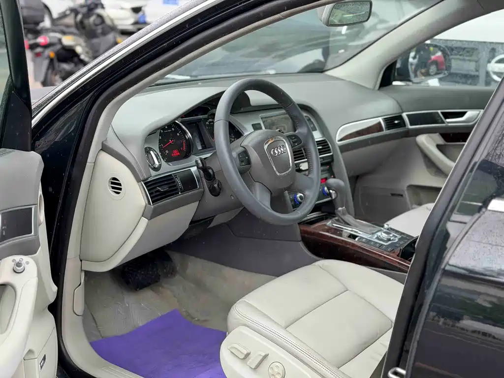 Audi A6L 2009 2.4L Comfort