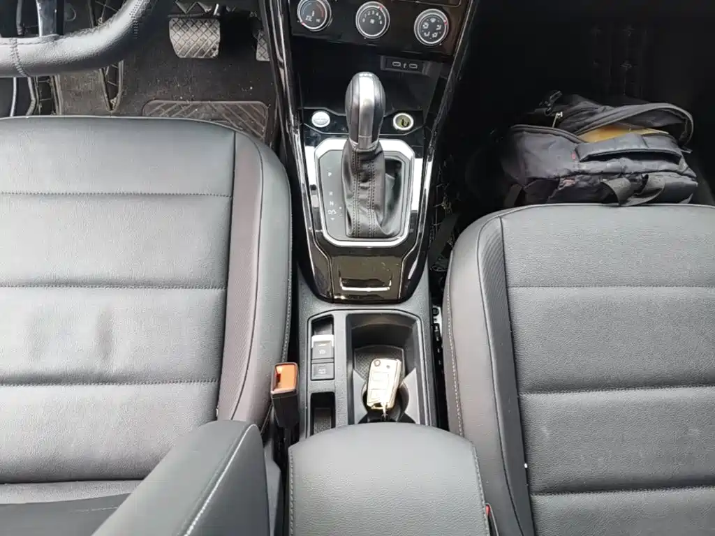Volkswagen T-Roc — миниатюра 14