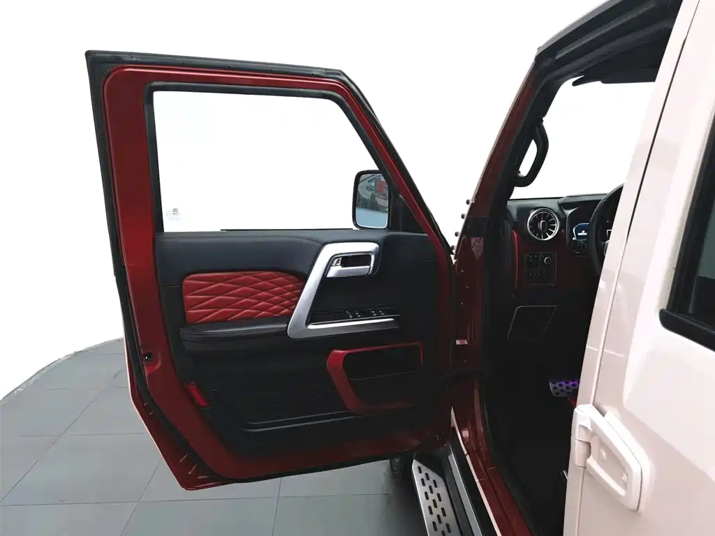 BAIC BJ40 2019 2.0T AT Premium V