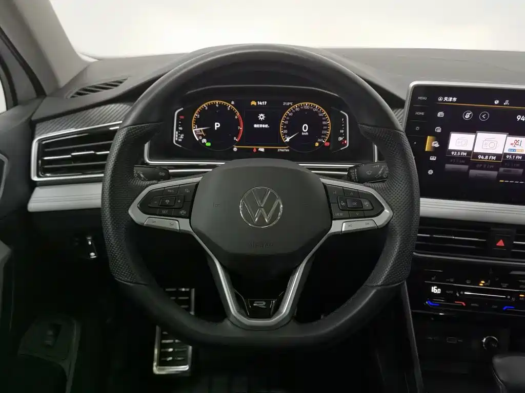 Volkswagen Tiguan L — миниатюра 11