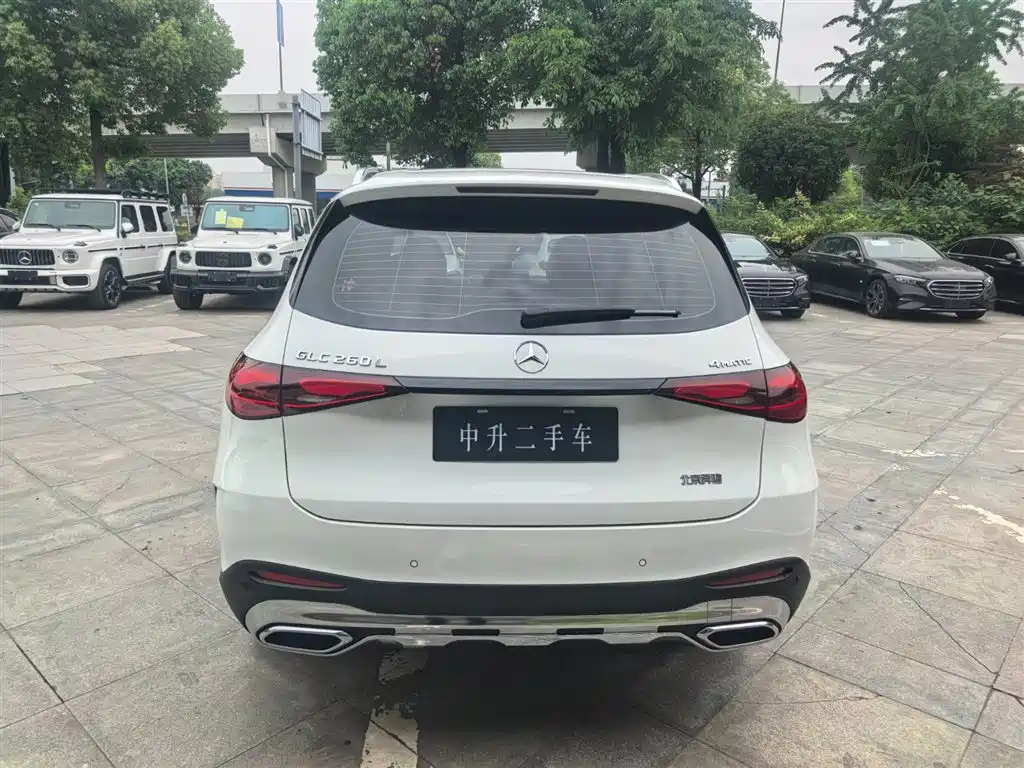Mercedes-Benz GLC 2024 GLC 260 L 4MATIC Luxury 5 мест