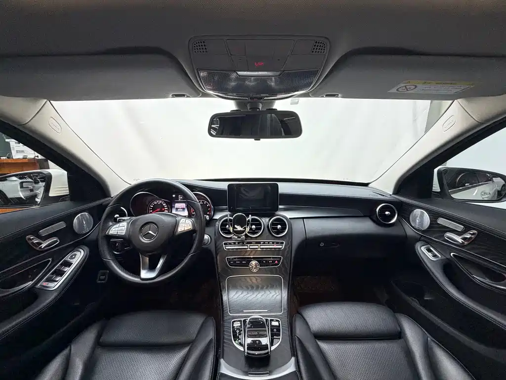 Mercedes-Benz C-Class — миниатюра 15