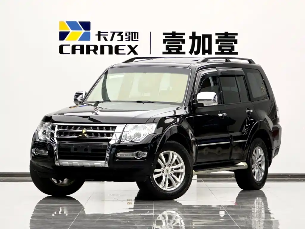 Mitsubishi Pajero (Import)