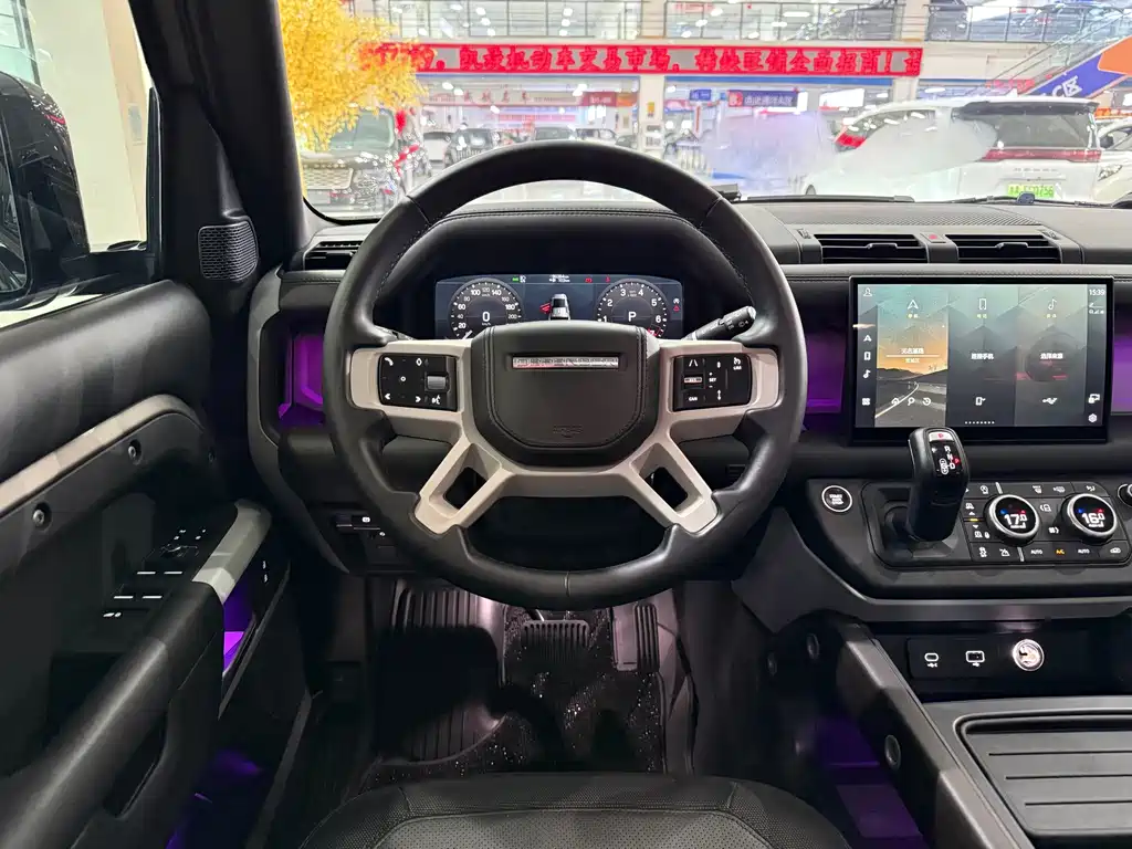 Land Rover Defender — миниатюра 13