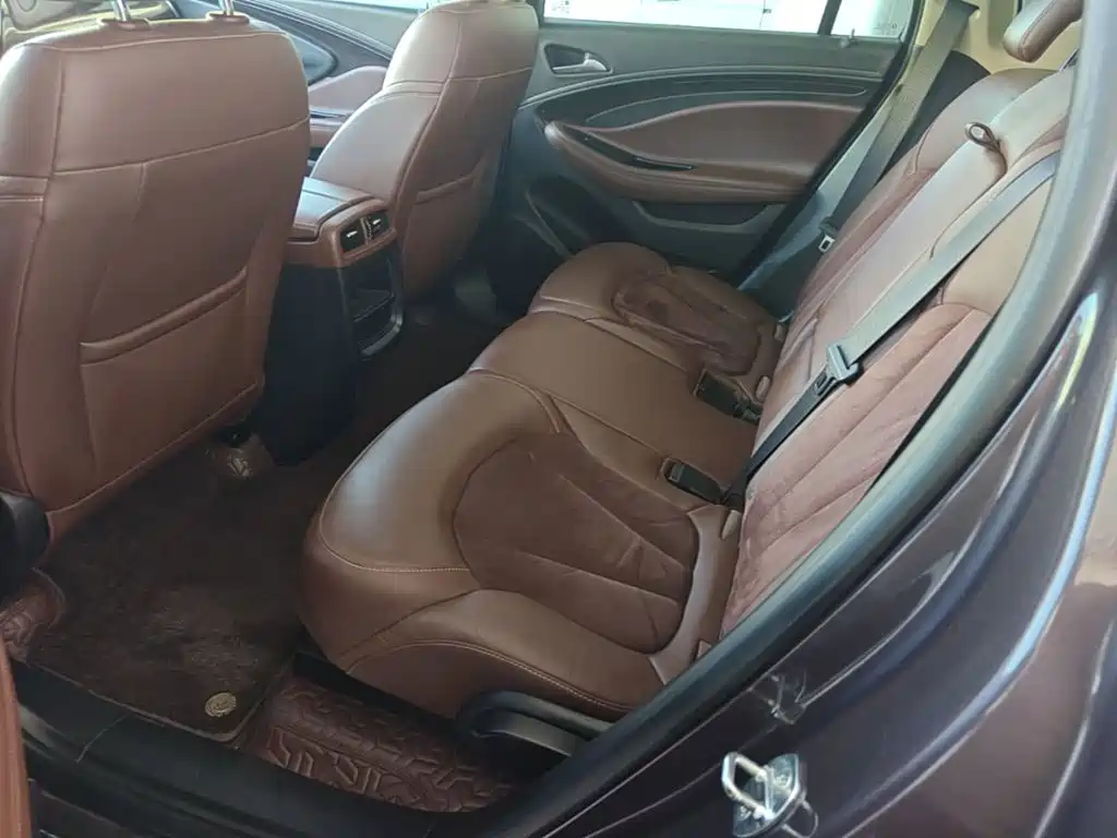 Buick Envision Plus — миниатюра 17