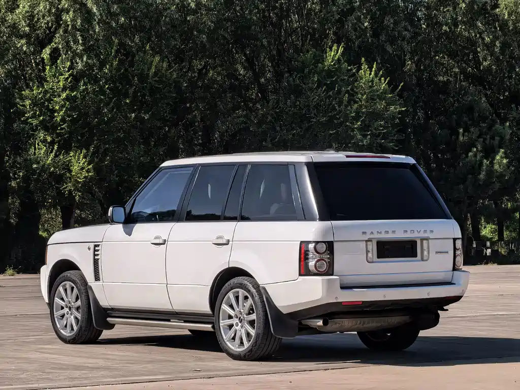 Land Rover Range Rover — миниатюра 4