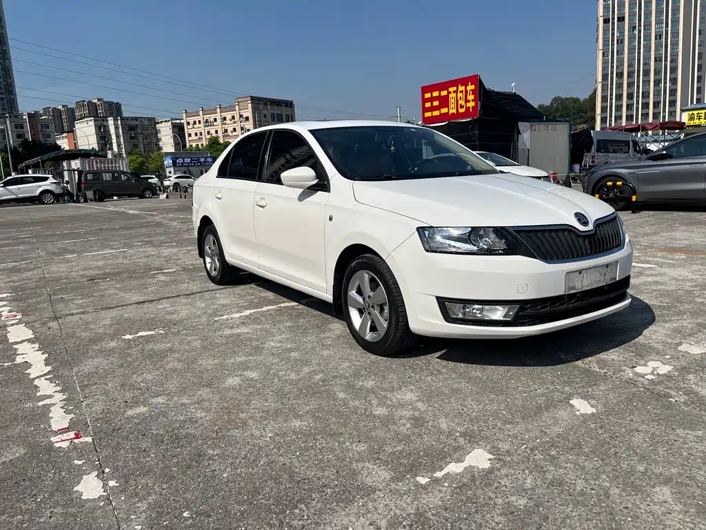 Skoda Rapid — миниатюра 2