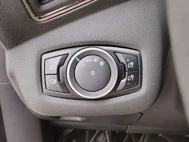 Ford Kuga — миниатюра 18