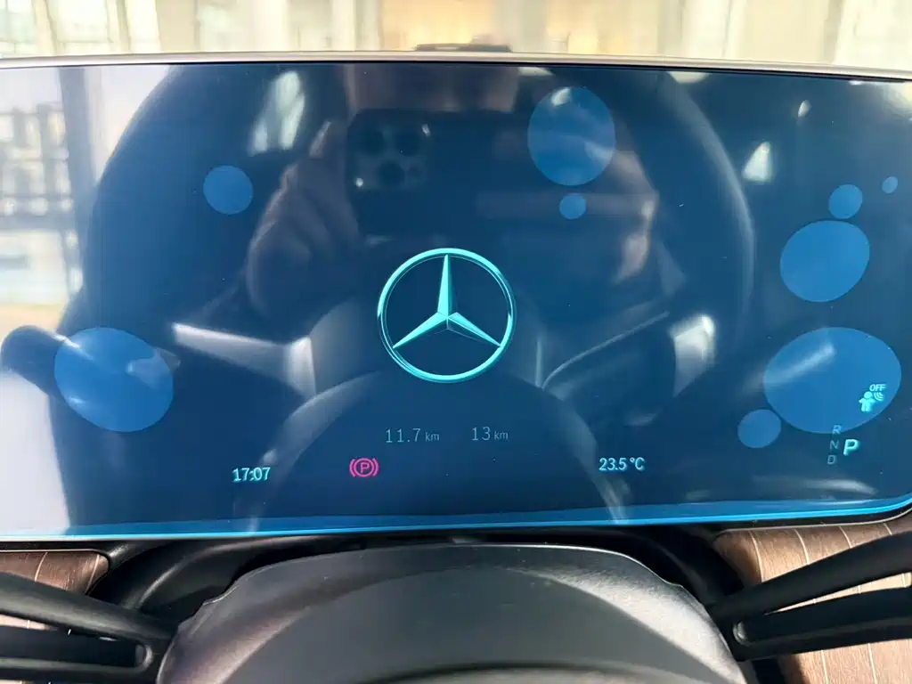 Mercedes-Benz EQE 2025 500 4MATIC Luxury