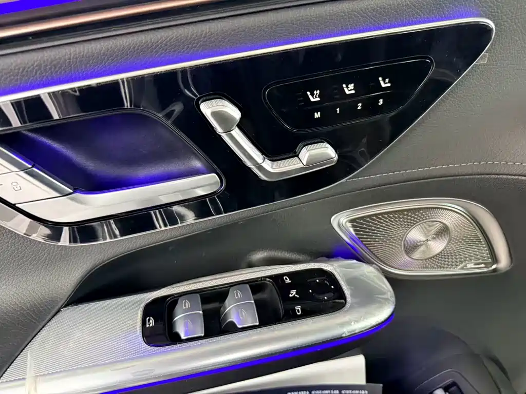 Mercedes-Benz EQE 2025 500 4MATIC Luxury